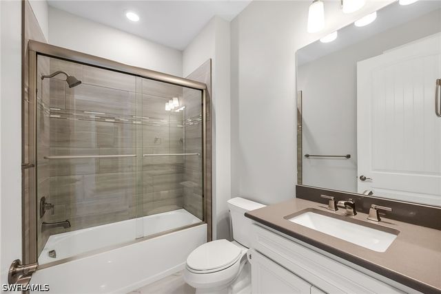 6787 Pennyroyal DR, Naples, FL 34114