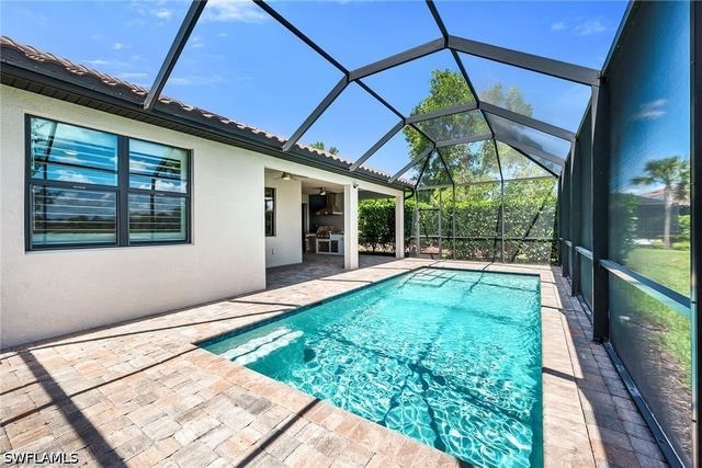 6787 Pennyroyal DR, Naples, FL 34114