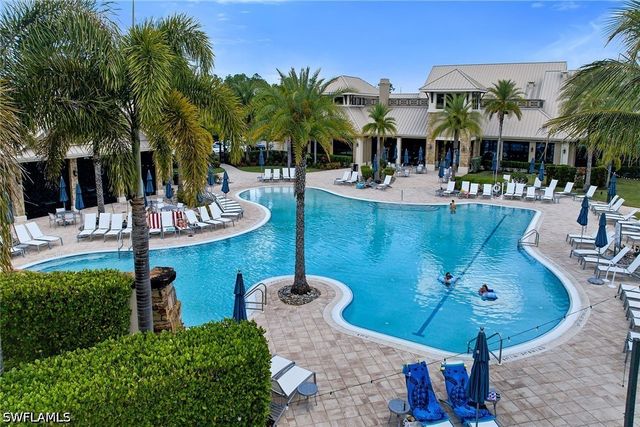 6787 Pennyroyal DR, Naples, FL 34114