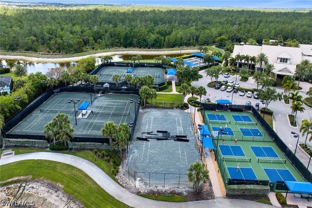 6787 Pennyroyal DR, Naples, FL 34114