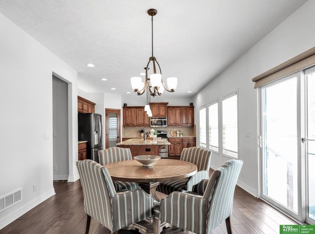 19758 Weir Street, Omaha, NE 68135