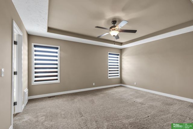 19758 Weir Street, Omaha, NE 68135