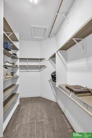 19758 Weir Street, Omaha, NE 68135