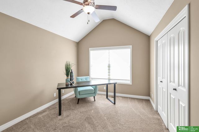 19758 Weir Street, Omaha, NE 68135