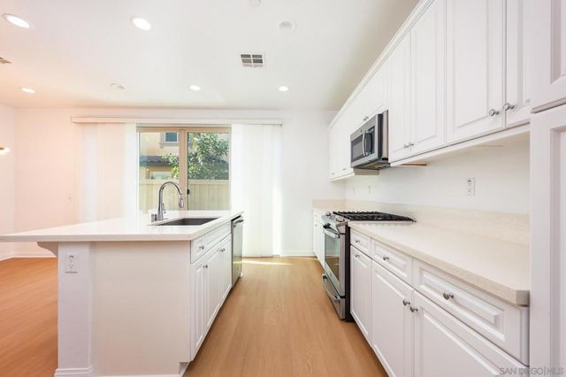 1022 18Th St, San Diego, CA 92154