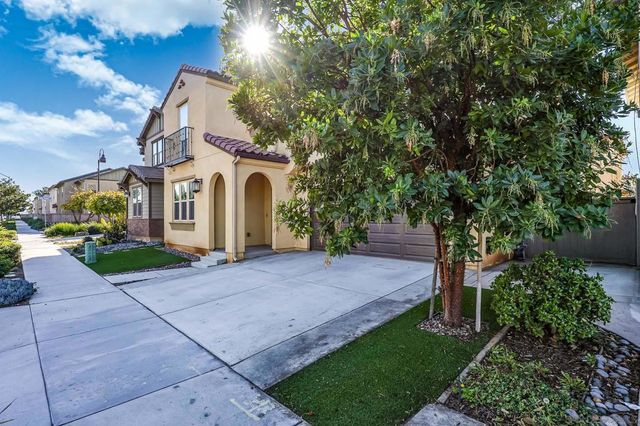 1022 18Th St, San Diego, CA 92154