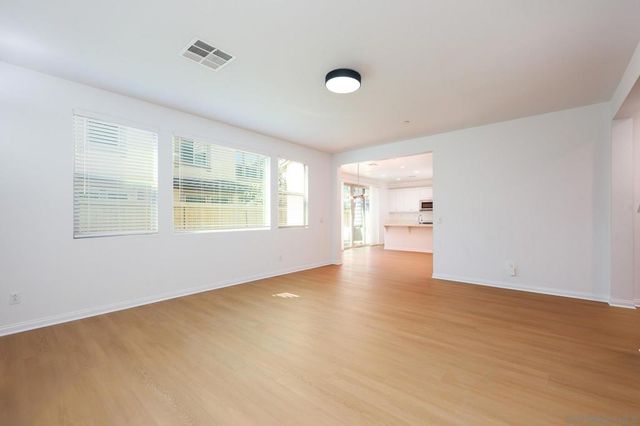 1022 18Th St, San Diego, CA 92154