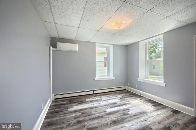 5 N 2ND ST, Mount Wolf, PA 17347
