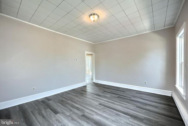 5 N 2ND ST, Mount Wolf, PA 17347