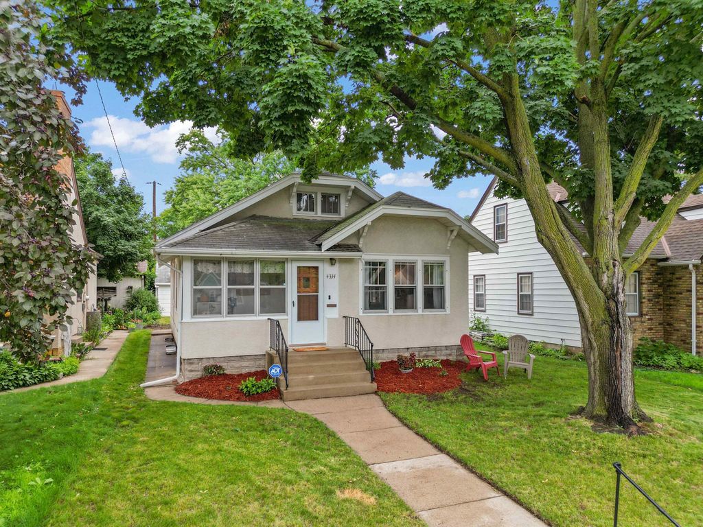 4334 Thomas Avenue N, Minneapolis, MN 55412