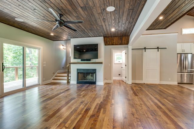 1095 Overlook Trl, Kingston Springs, TN 37082