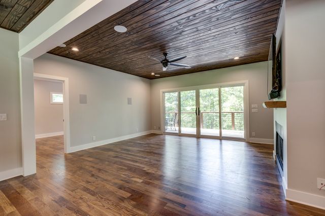 1095 Overlook Trl, Kingston Springs, TN 37082