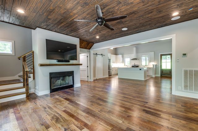 1095 Overlook Trl, Kingston Springs, TN 37082