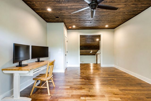 1095 Overlook Trl, Kingston Springs, TN 37082