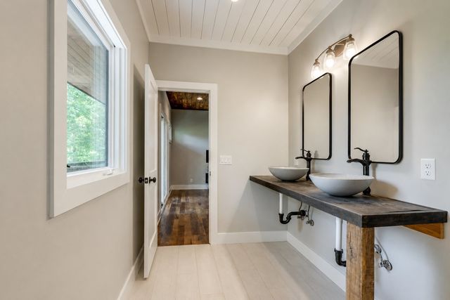 1095 Overlook Trl, Kingston Springs, TN 37082