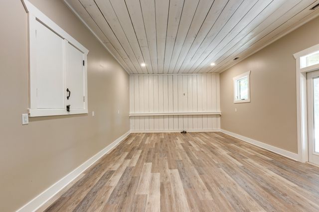1095 Overlook Trl, Kingston Springs, TN 37082