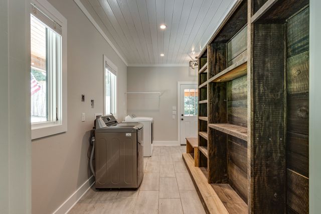 1095 Overlook Trl, Kingston Springs, TN 37082