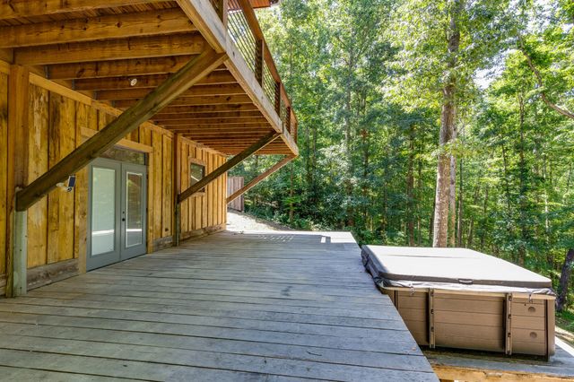 1095 Overlook Trl, Kingston Springs, TN 37082
