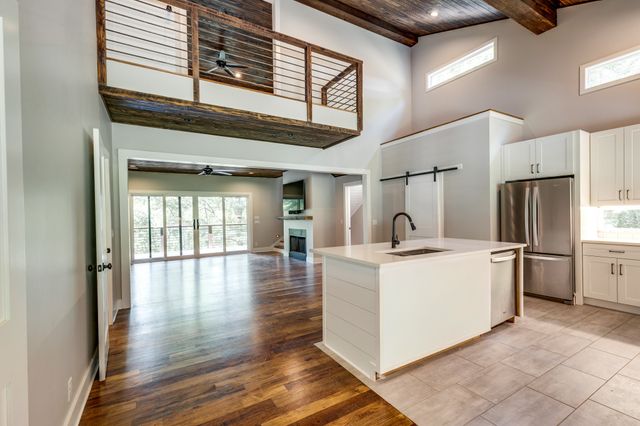 1095 Overlook Trl, Kingston Springs, TN 37082