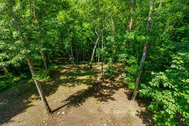 1095 Overlook Trl, Kingston Springs, TN 37082