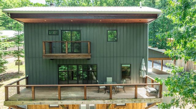 1095 Overlook Trl, Kingston Springs, TN 37082