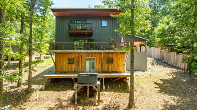 1095 Overlook Trl, Kingston Springs, TN 37082