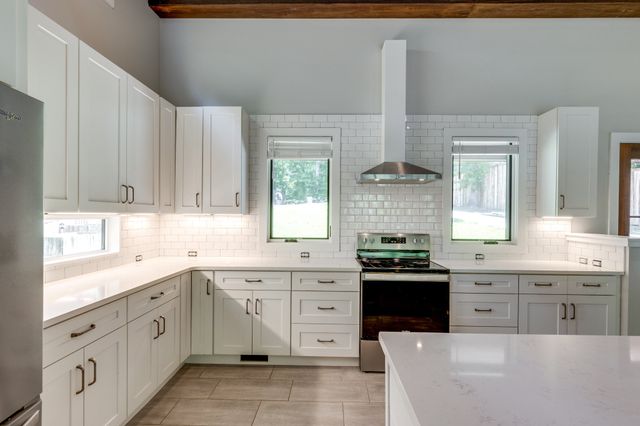 1095 Overlook Trl, Kingston Springs, TN 37082