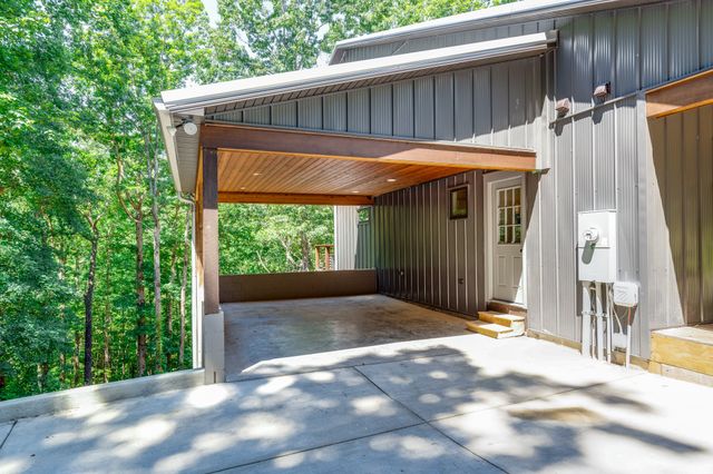 1095 Overlook Trl, Kingston Springs, TN 37082