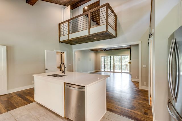 1095 Overlook Trl, Kingston Springs, TN 37082