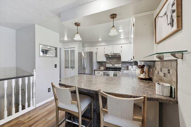 5721 S Moran Dr, Spokane, WA 99223
