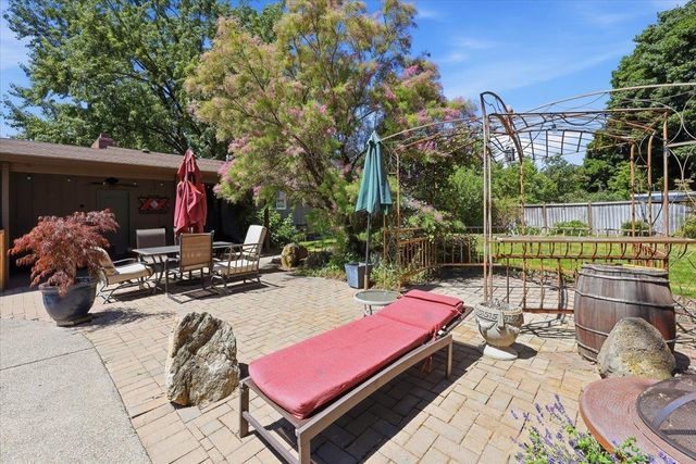 5721 S Moran Dr, Spokane, WA 99223