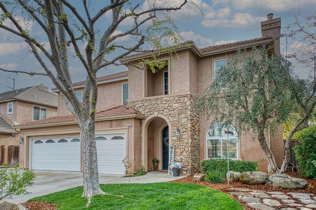 4626 N Arrow Ridge Way, Clovis, CA 93619