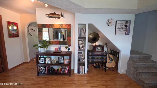 3206 Greenland Drive, Anchorage, AK 99517