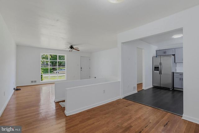 5115 BRENTFORD DR, Rockville, MD 20852