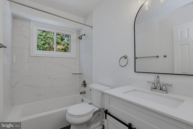 5115 BRENTFORD DR, Rockville, MD 20852