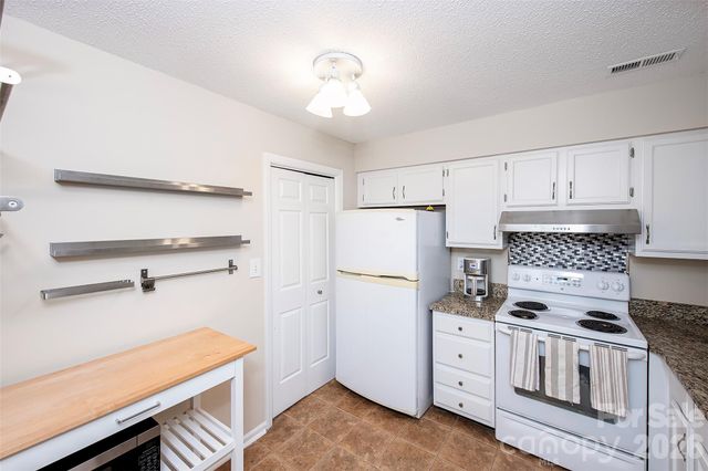 6500 Clavell Lane, Charlotte, NC 28210