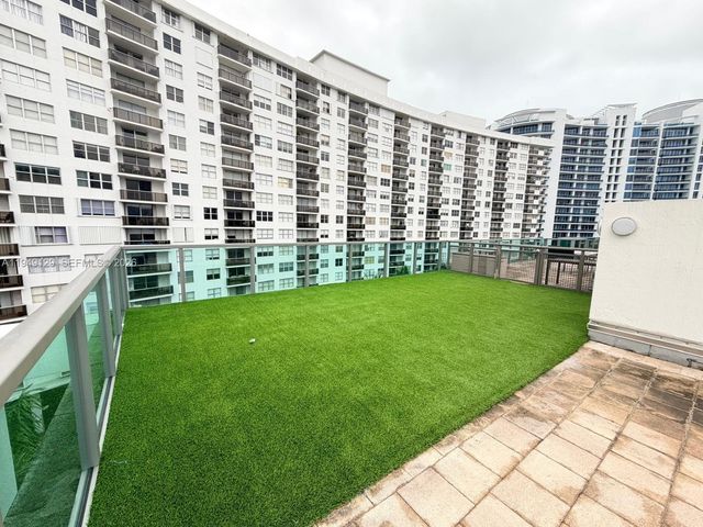 6000 Collins Ave 501, Miami Beach, FL 33140