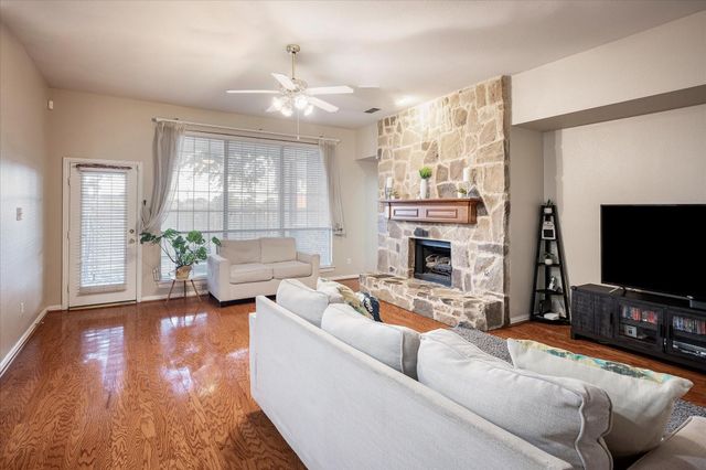 7906 Munich Drive, Rowlett, TX 75089