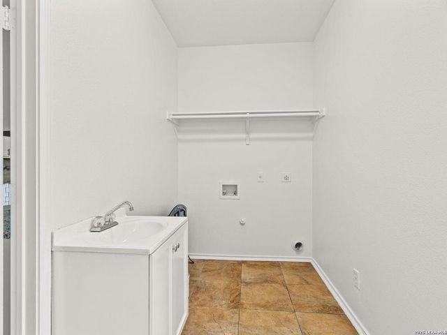 2606 ASHTON VILLAGE DR, San Antonio, TX 78248