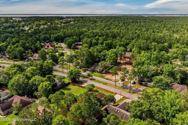 63723 N Diamondhead Drive, Diamondhead, MS 39525