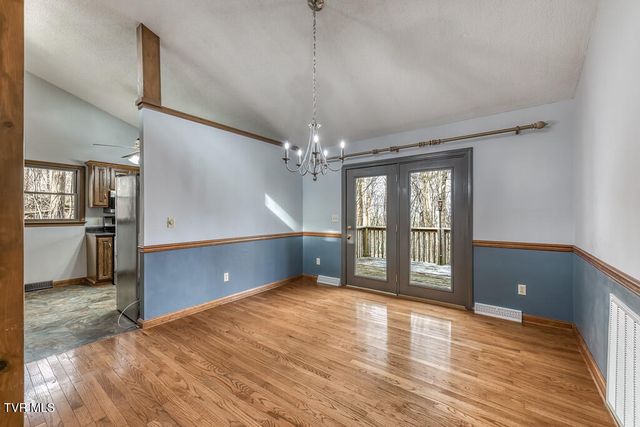 2201 Nantucket Road, Johnson City, TN 37604