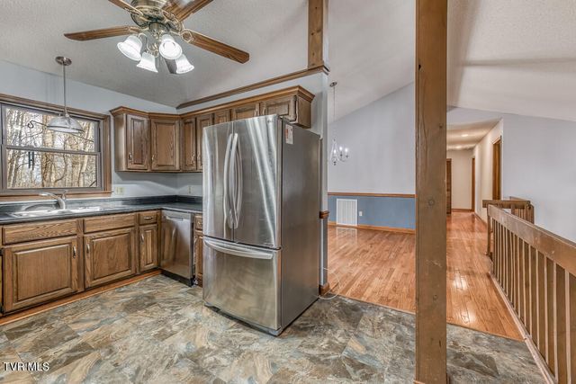 2201 Nantucket Road, Johnson City, TN 37604