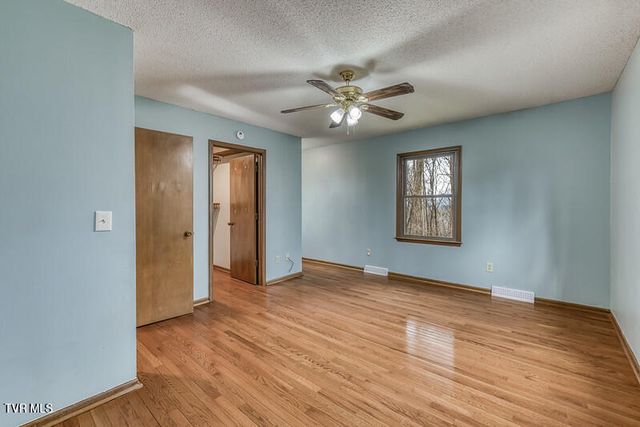 2201 Nantucket Road, Johnson City, TN 37604