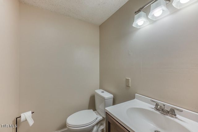 2201 Nantucket Road, Johnson City, TN 37604