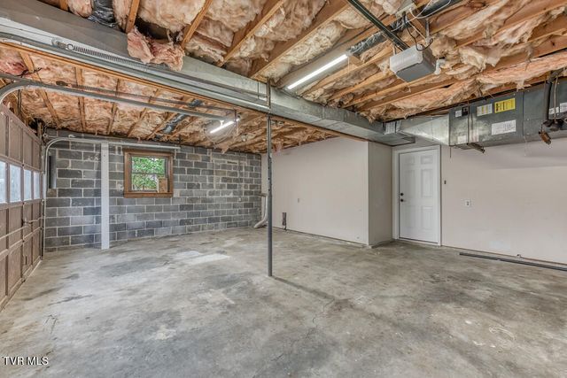 2201 Nantucket Road, Johnson City, TN 37604