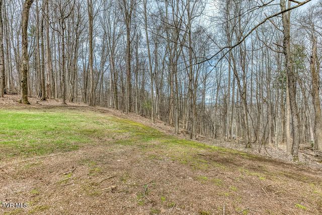 2201 Nantucket Road, Johnson City, TN 37604