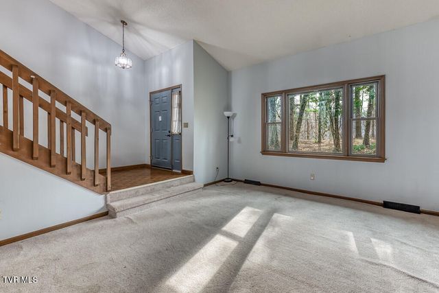 2201 Nantucket Road, Johnson City, TN 37604