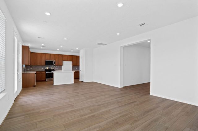 1630 Vista Luna Drive, Texas City, TX 77591