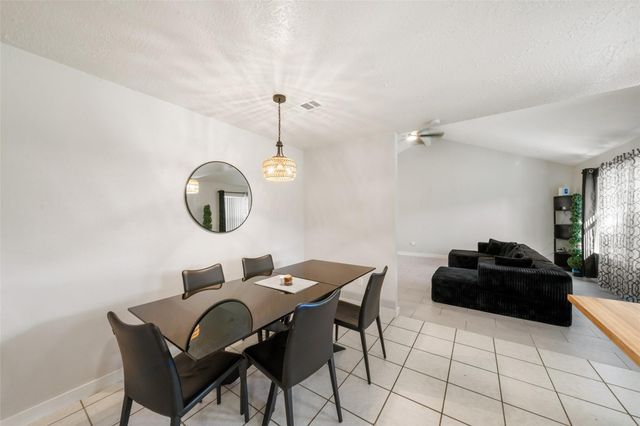 5850 Fallengate Drive, Spring, TX 77373
