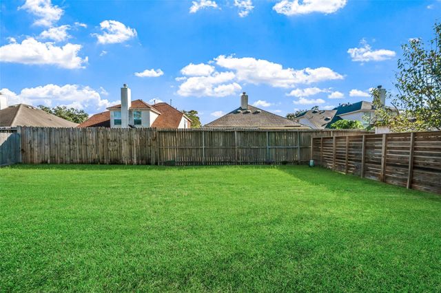 5850 Fallengate Drive, Spring, TX 77373